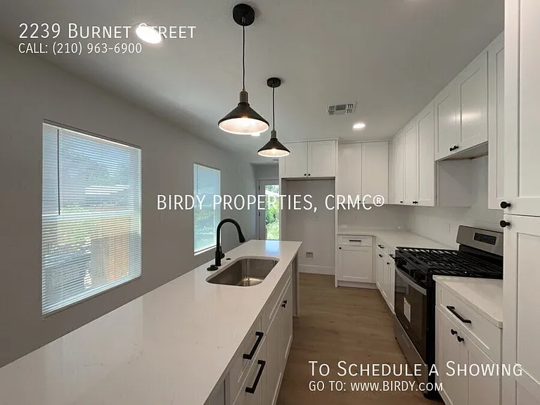 2239 Burnet St — Photo 14