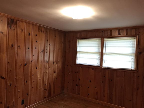 5th image of 109 Belaire Dr