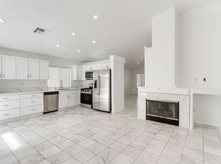 52 Tanglewood Dr, Henderson, NV 89012