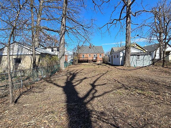 5th image of 213 Oliver Ave