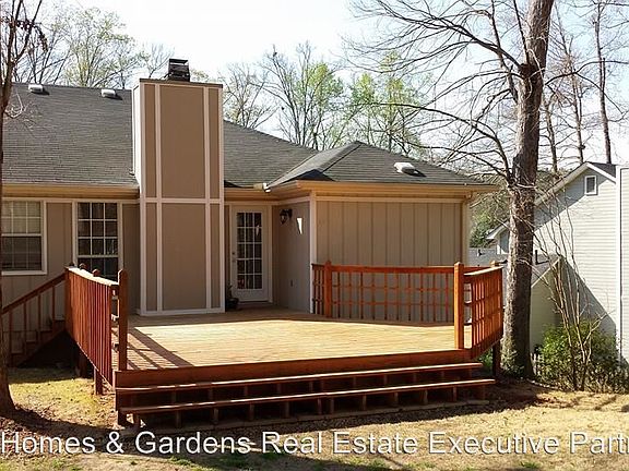 2nd image of 286 Ashbrook Dr