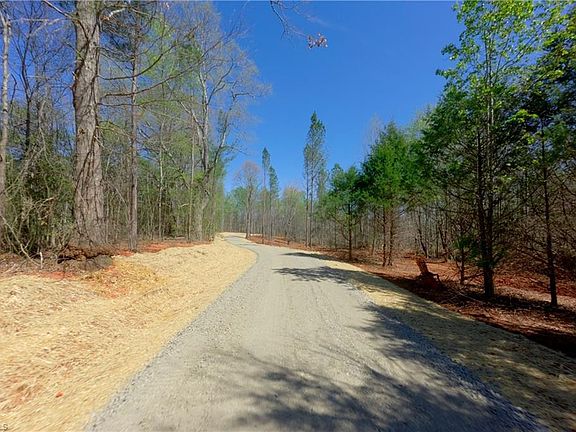 3rd image of 2 Alexander Farm Rd Lot 2