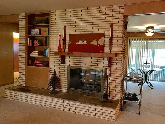 Front Room with double fp