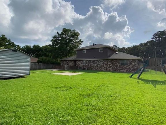 3rd image of 4272 N Riverview Dr