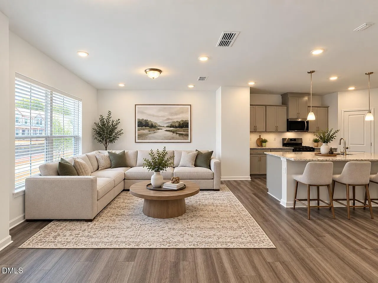 3 bed, 2.5 bath, 1938 sqft, $2,100 — Photo 3