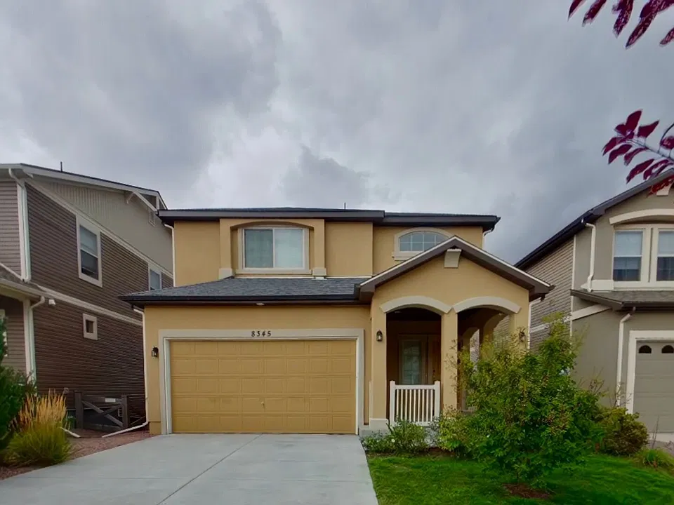8345 Longleaf Ln