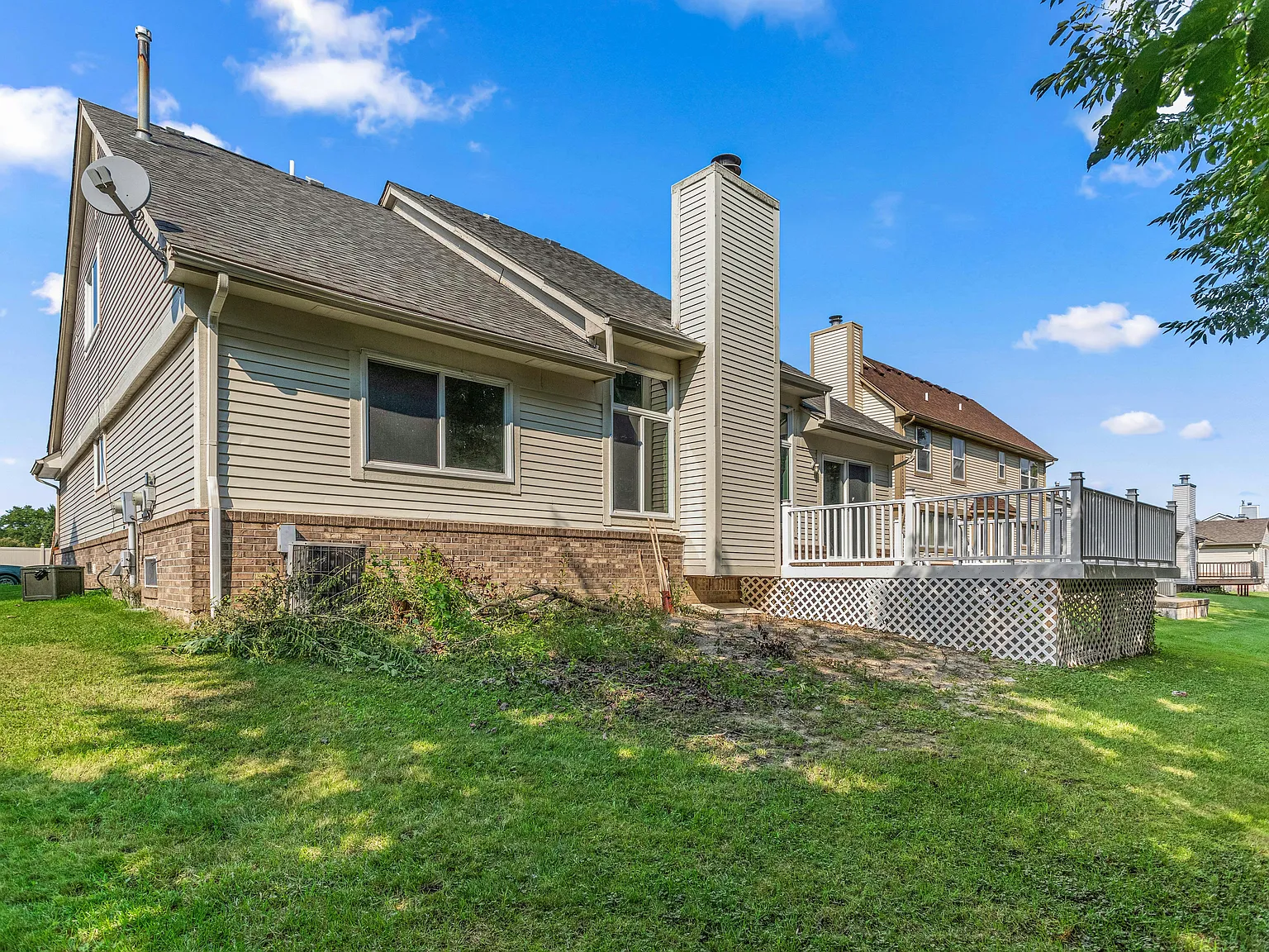 4 bed, 3442 sqft, $3,000 — Photo 3