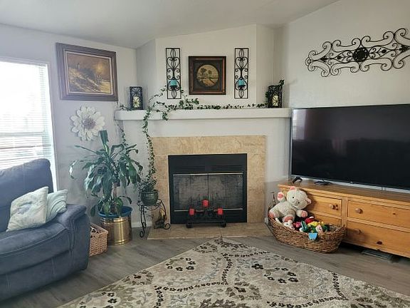 5th image of 6105 E Sahara Ave Spc 185
