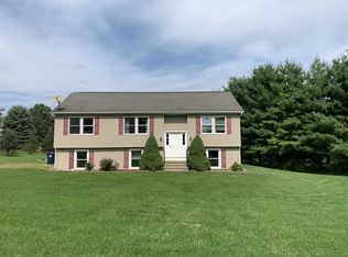 16 Spencer Ln, Millerton, NY 12546