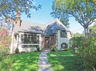 25 Devon Way, Hastings On Hudson, NY 10706