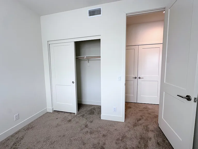 19071 Main St #101 — Photo 19