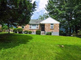 2806 Beverly Hills Rd, Memphis, TN 38128