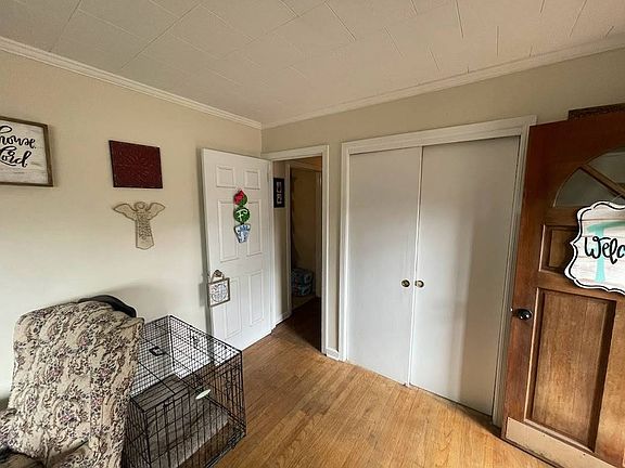 3rd image of 849 Prosperity Dr
