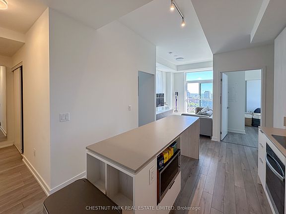 4th image of 89 Church St #2906