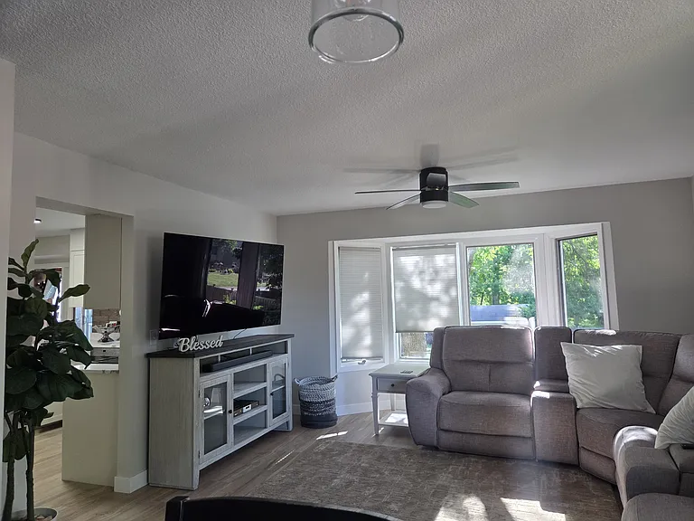 6310 Squire Dr NE — Photo 7