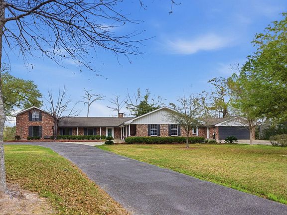 4th image of 1024 Hollis Rd