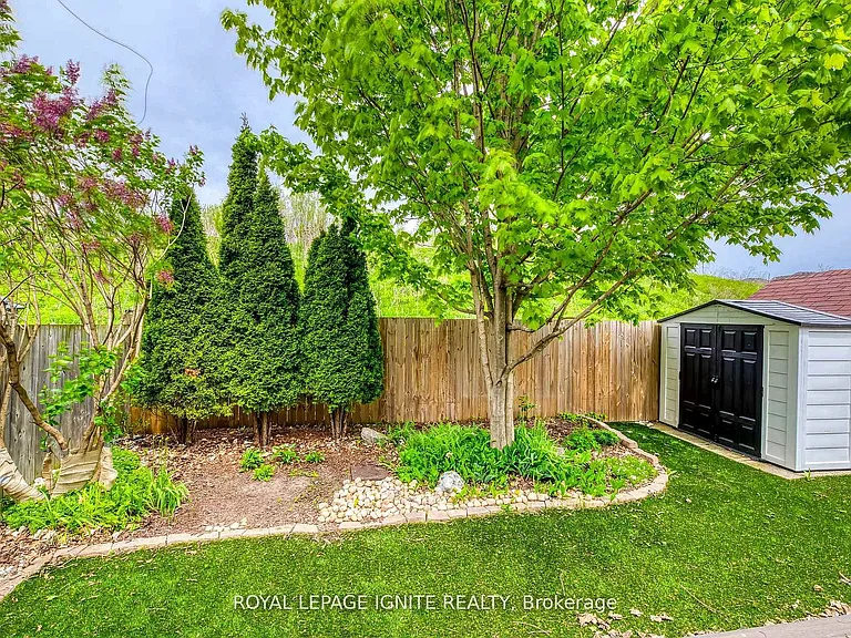 64 Templewood Dr — Photo 49