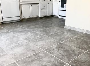 240 16th Pl APT 4, Costa Mesa, CA 92627