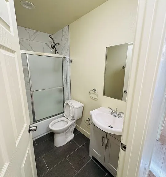 851 E 76th Pl — Photo 9