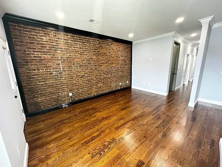 224 Niles St #2F — Photo 1