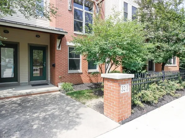 3213 Euclid Heights Blvd, Cleveland Heights, OH 44118