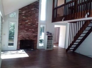 15 Place Rd, Falmouth, MA 02540