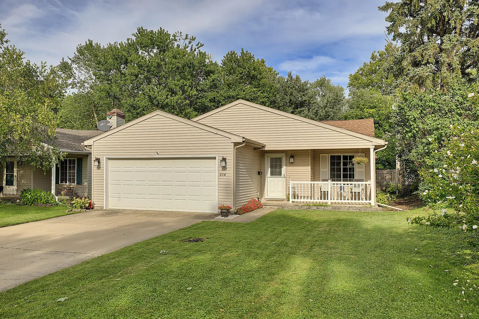 318 S Draper Ave photo 1