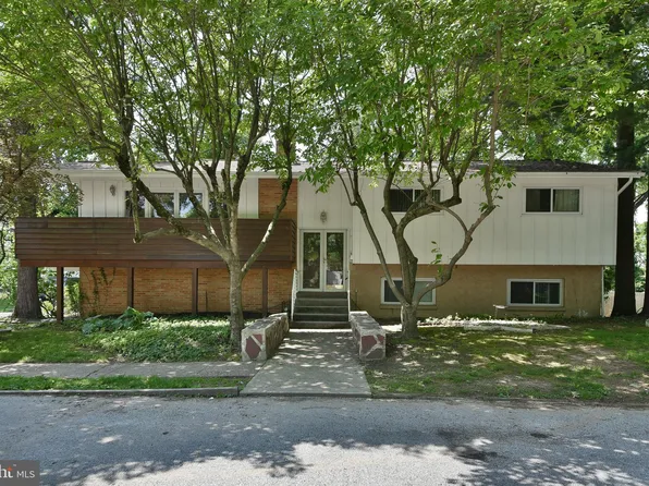 1556 Coolidge Ave, Abington, PA 19001