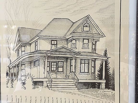 3rd image of 616 Marquette Ave