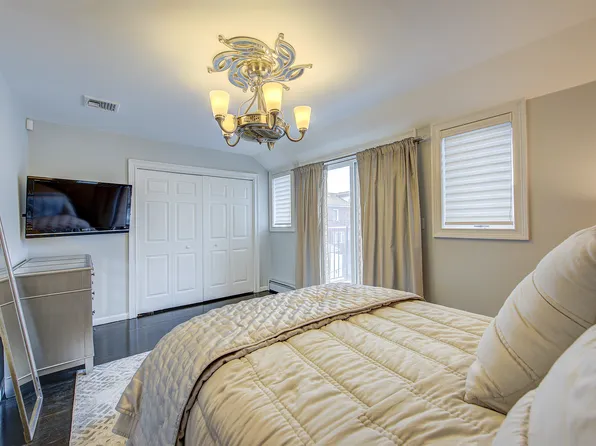 161 Beach 128th Street image 27 of 38