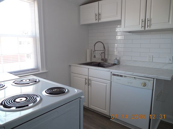 5th image of 1232 W Ocean View Ave #B