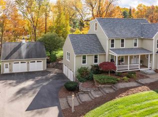 8 Carriage Ln, Milford, NH 03055