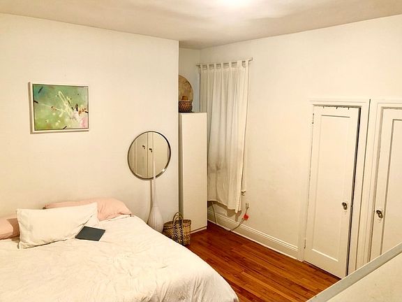 3rd image of 153 E 96th St APT 3D