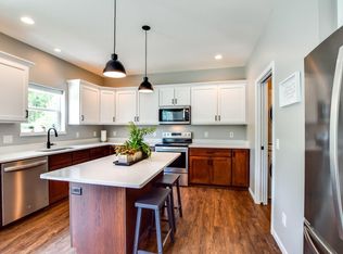 1272 Twisted Branch Way, Sun Prairie, WI 53590