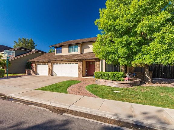 2nd image of 2614 S Salida Del Sol