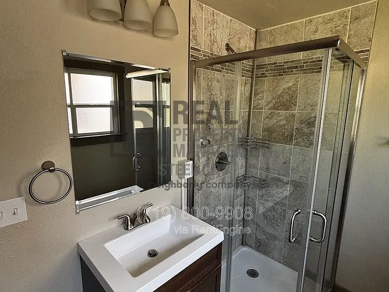 410 W 13th St — Photo 27