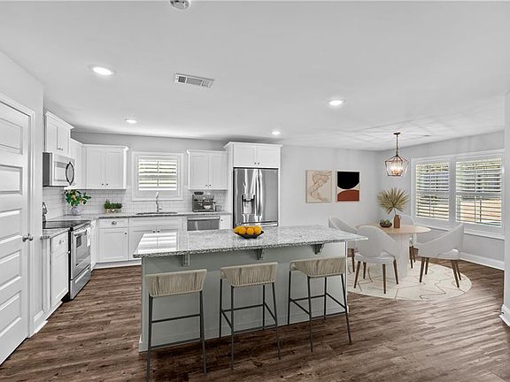 5th image of 163 Addison Way