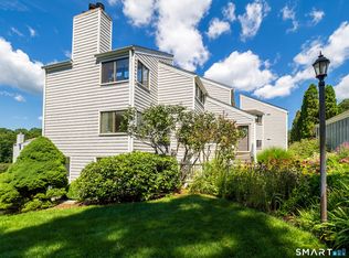168 Rowayton Woods Dr UNIT 168, Norwalk, CT 06854