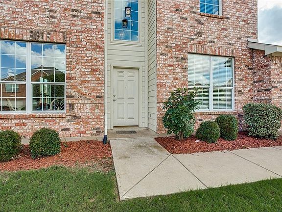 2nd image of 509 Richmond Park Ln
