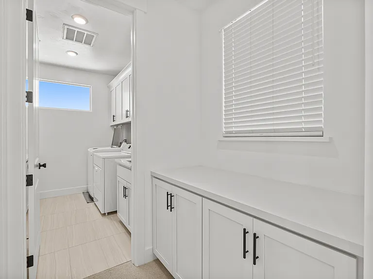 9560 Tenaya Peak Pl — Photo 16