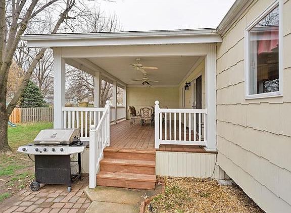 4th image of 1135 Holly River Dr