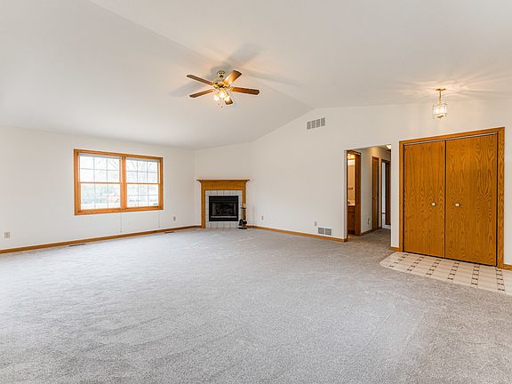 462 Knolls St W, Dekalb, IL 60115 | MLS #12028876 | Zillow