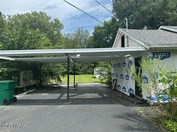 4th image of 2082 Taylor St