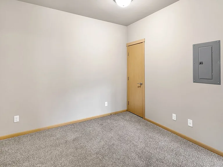 Tremezzo Apartments — Photo 14