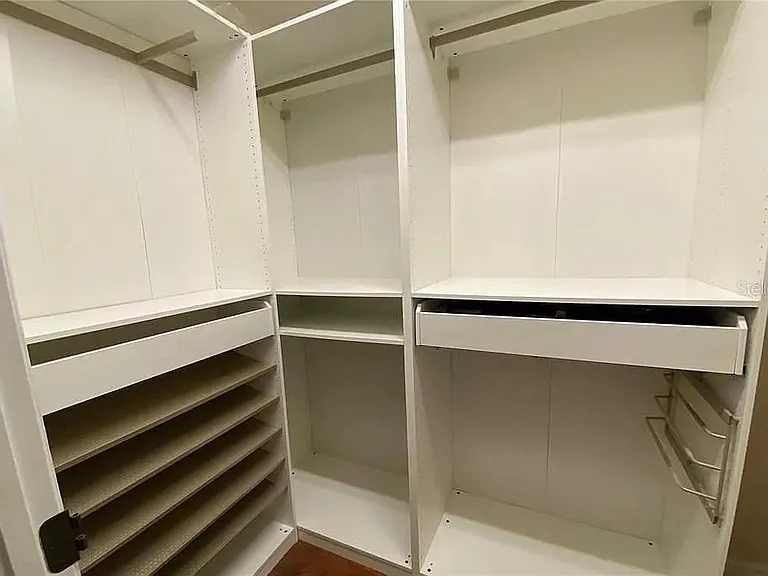 5310 Horton Ln — Photo 21