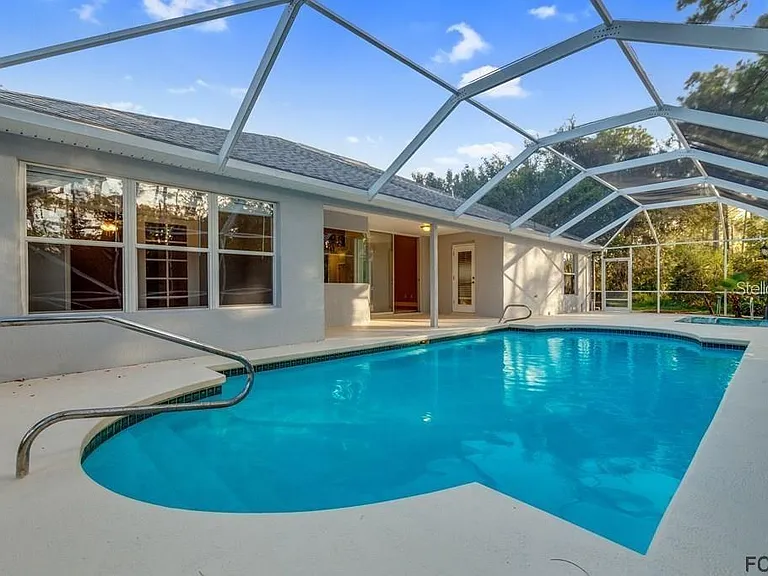 7 Shinnecock Ct — Photo 32