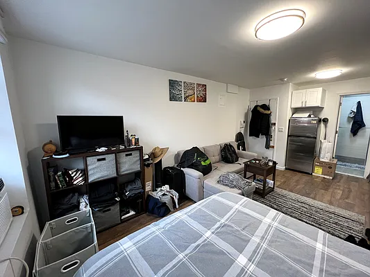 Rented by OvCo Realty | media 19