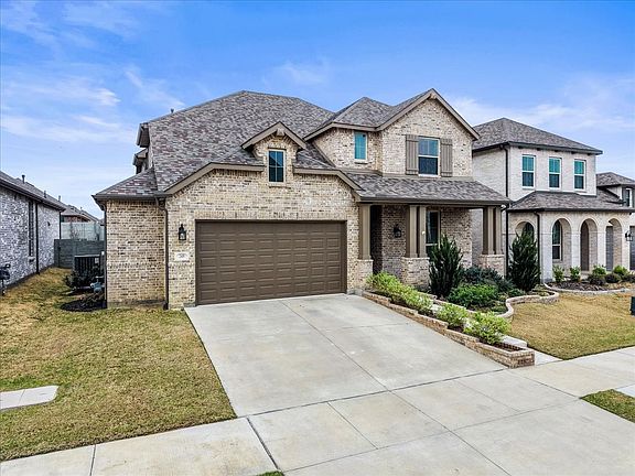 3rd image of 2409 Plover Ln