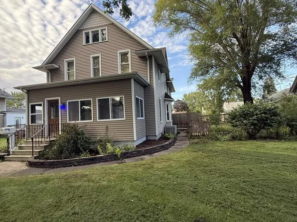 722 Court St, Rockwell City, IA 50579