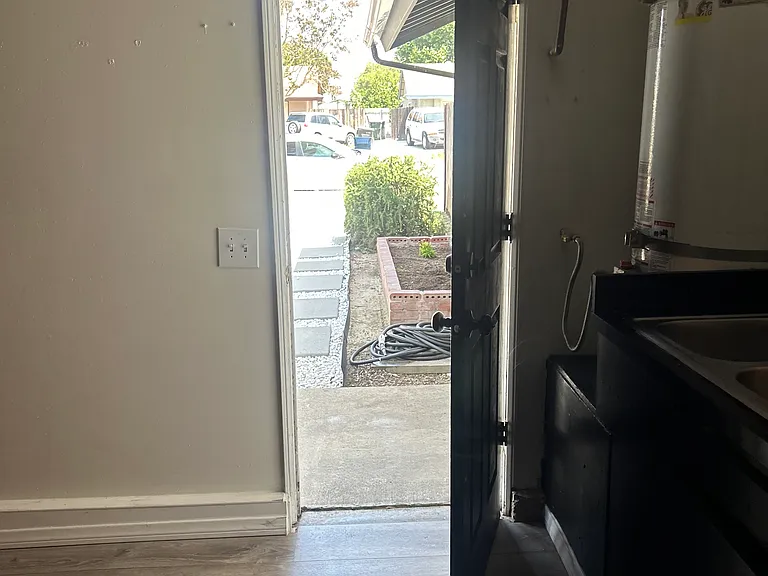 309 Elise Dr — Photo 3